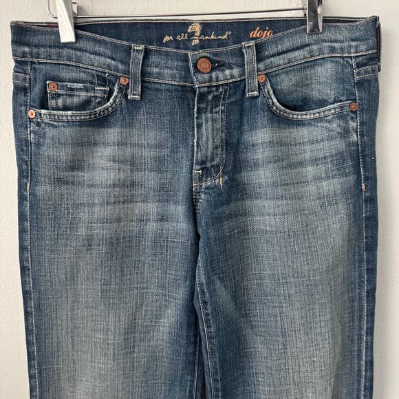 7 For All Mankind Tailorless Dojo Regular Fit Denim Flared Jeans in Lake Blue - Picture 6 of 14